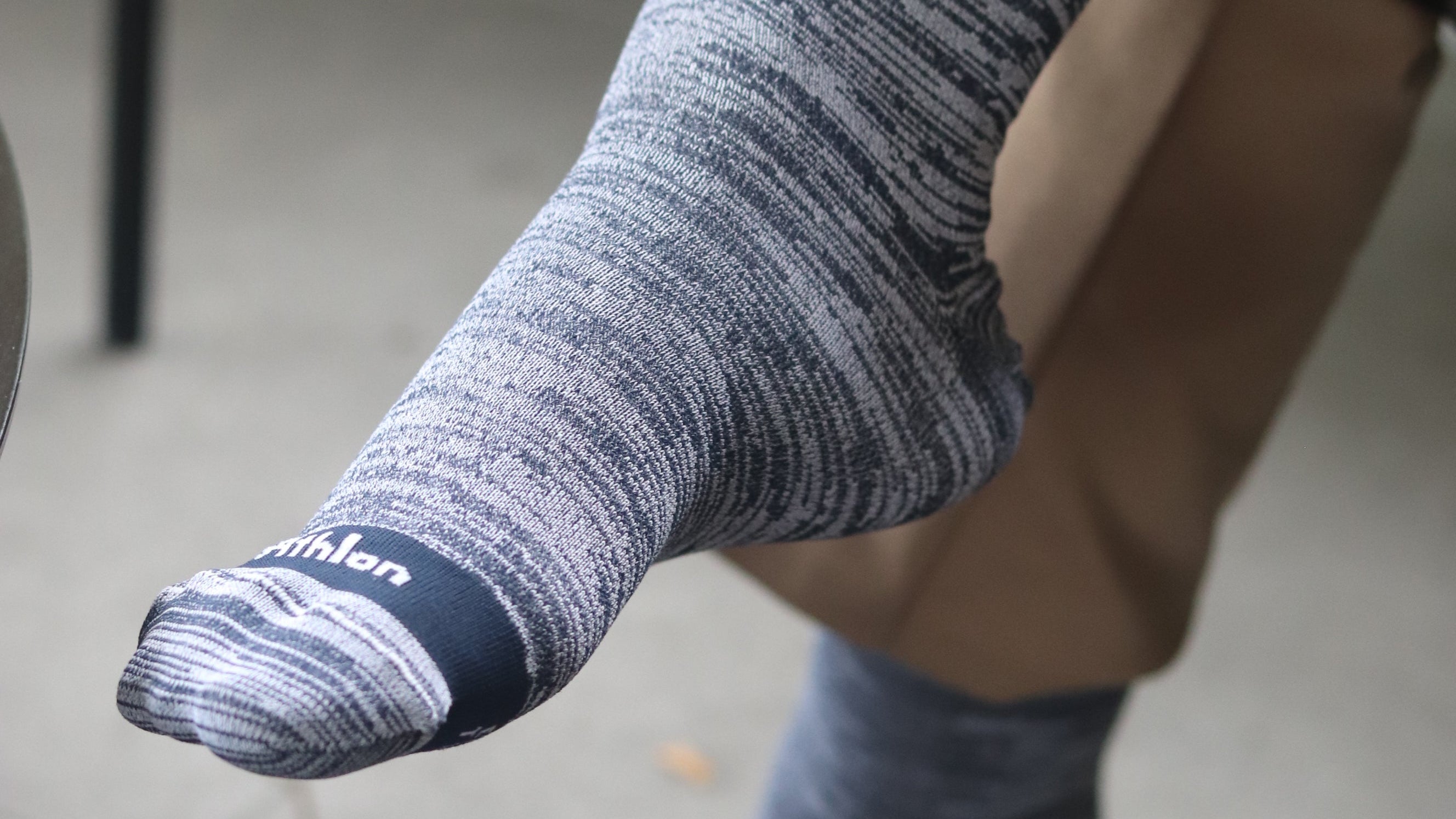 Media de compresión graduada CMO213 Jaspeado Blanco Azul